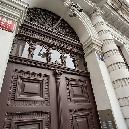 Open Gate *