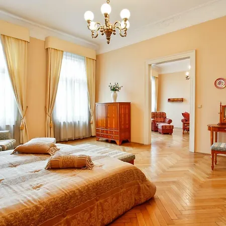 Open Gate * 프라하